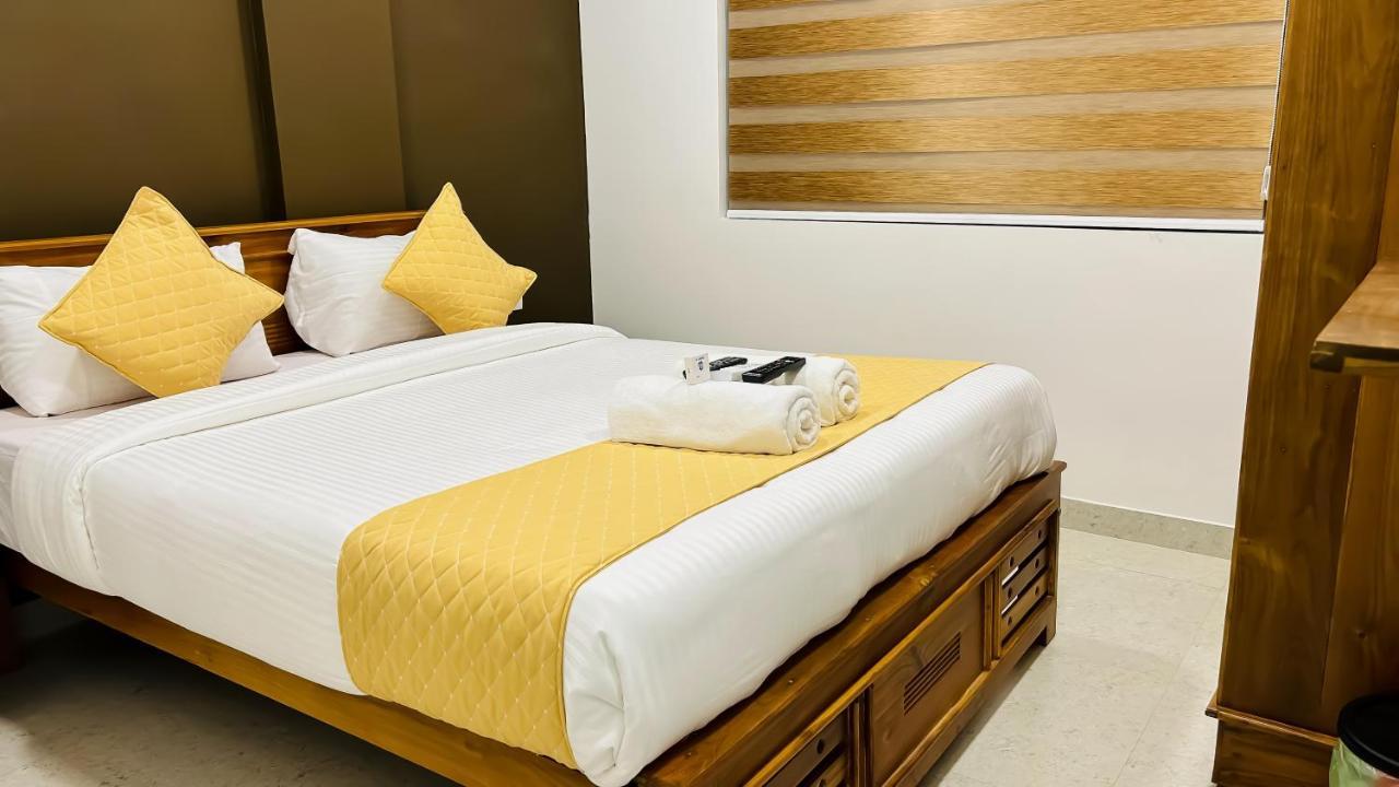 Emerald Inn Kochi Extérieur photo